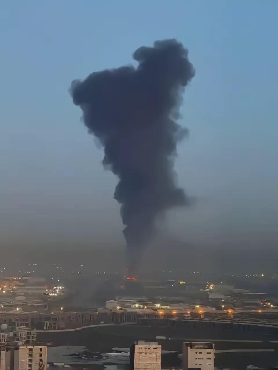 哈神第一时间被斩首，按老特的想法，周六斩首，周天妥协，周一正常股市开盘！伊