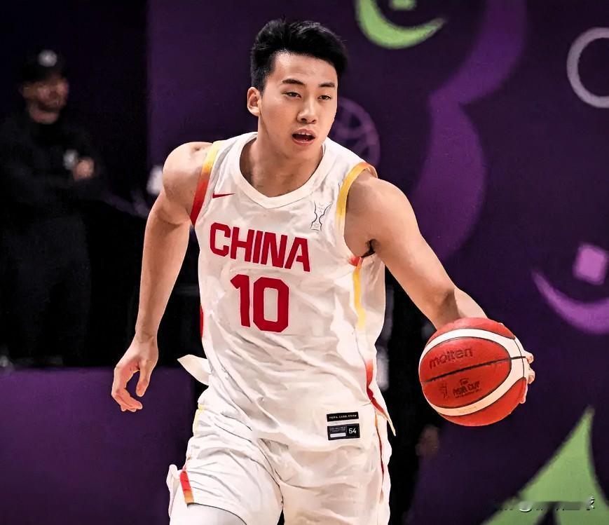 郭指导是来搞笑的吧！下半场居然DNP王俊杰！2025男篮亚洲杯小组赛，中国