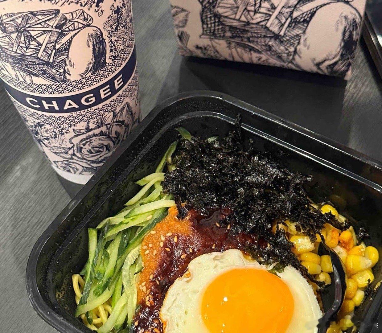 简简单单，吃个小饭饭吧这个拌面真的超级好吃😋​​​