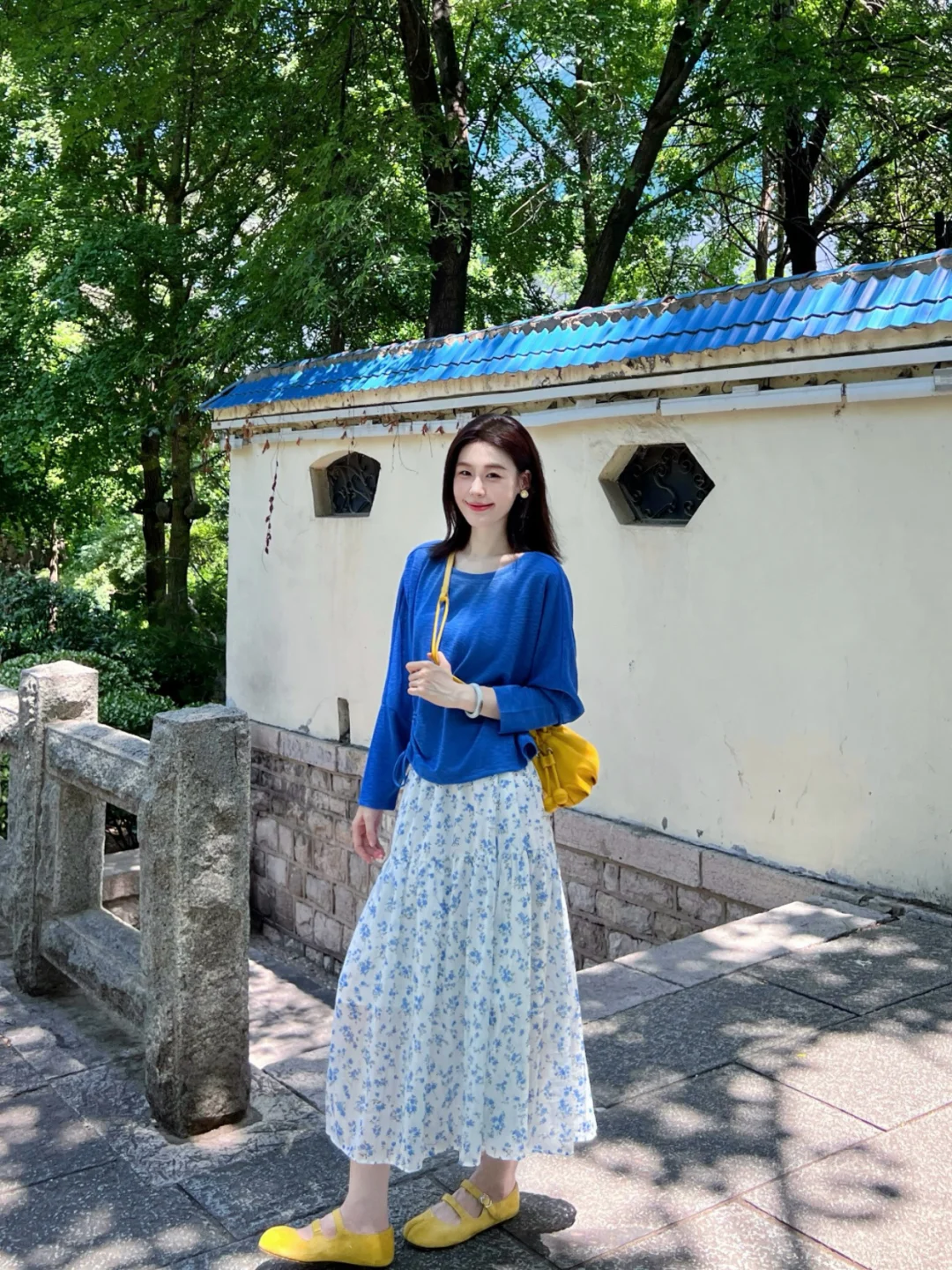 胶片🎞️简单干净出个门 蓝碎花初秋氛围感💙