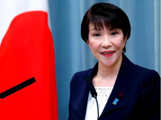 清算开始，高市被催交权，东京上演压倒性一幕，人民日报斩钉截铁4月的东京，街头