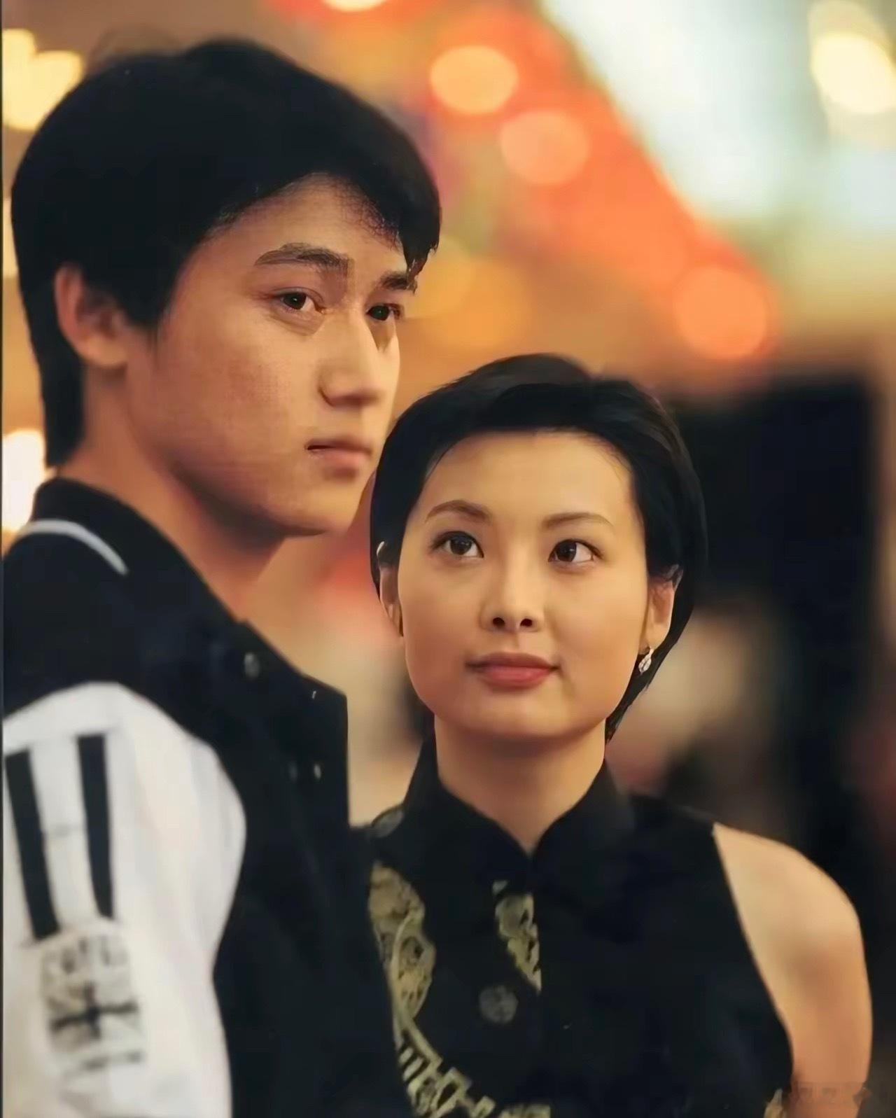 不得不说，陆毅当年确实是帅到天花板。​​​