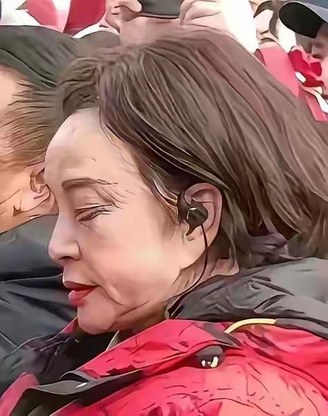 做自己的光，不在乎别人的眼光，这就是我们庆奶的为人处事方式。刘晓庆的新剧《锦