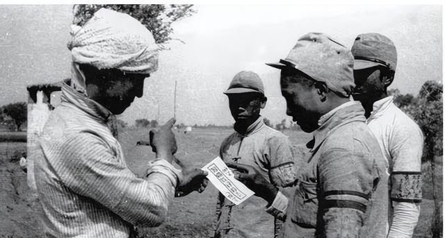 抗战时，一汉奸夜审地下党，拷打一半时忽发现，对方竟是自家亲戚1939年那个冬天