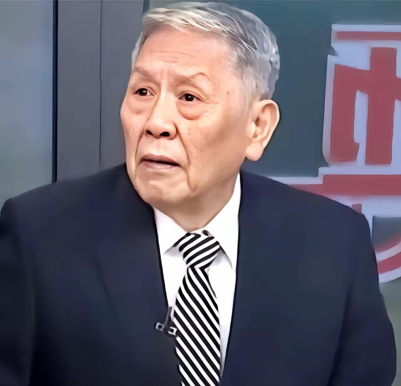 站在小金门往对面一望，连台退役将领帅化民都看懵了。甚至产生了一种错觉：大陆是不