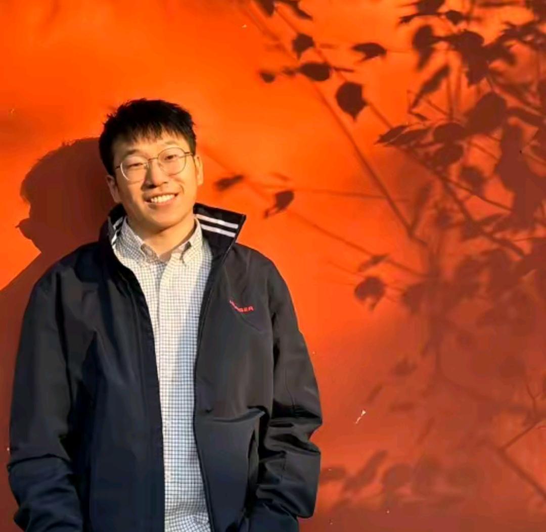 东方甄选昨晚发布消息，明明、天权两个老主播离职，他们离职消息早在几天之前就在网上