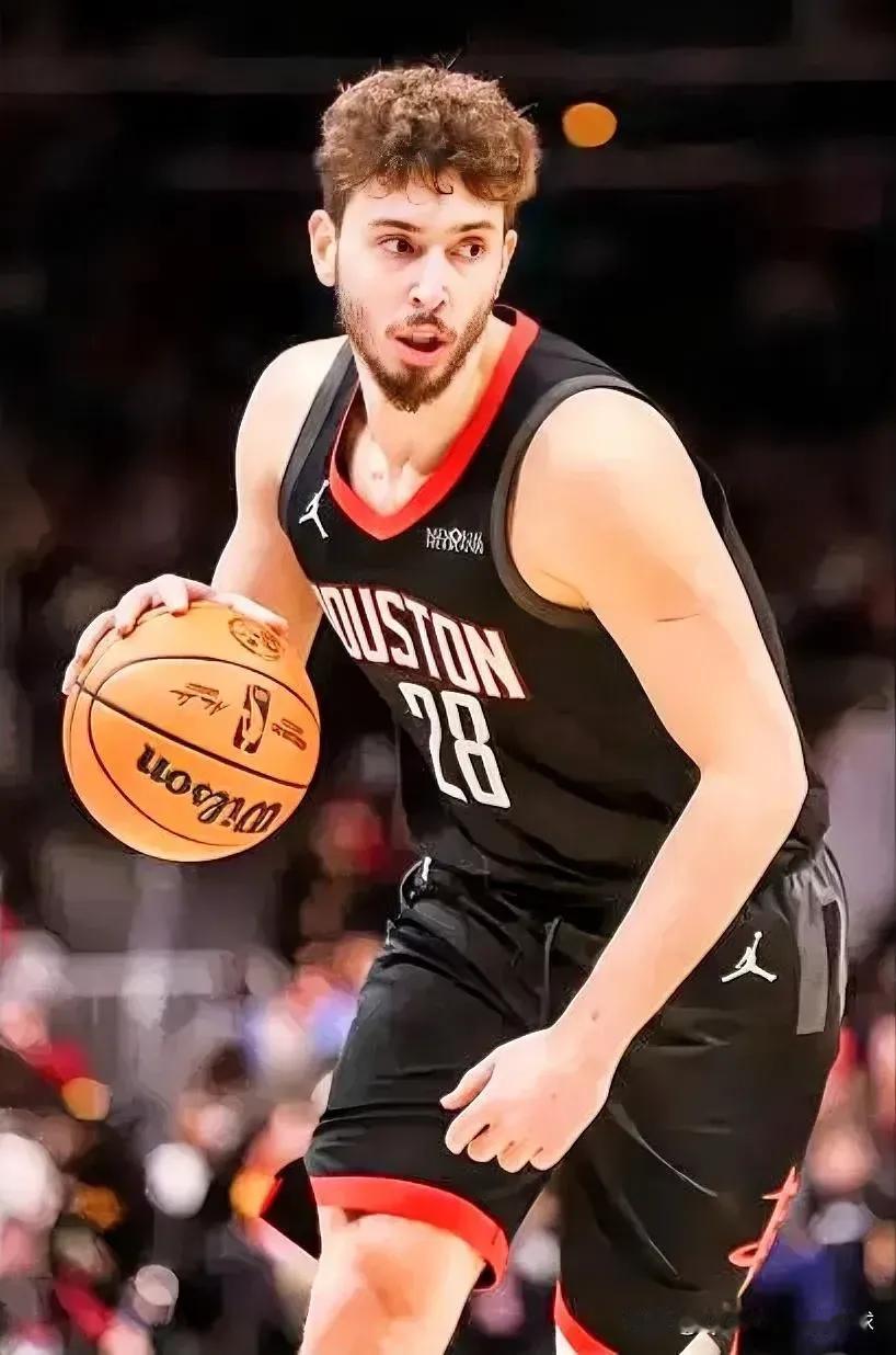 早就说过，火箭想赢球必须减少他的出手和球权，今天又应验了吧——刚刚结束的火箭