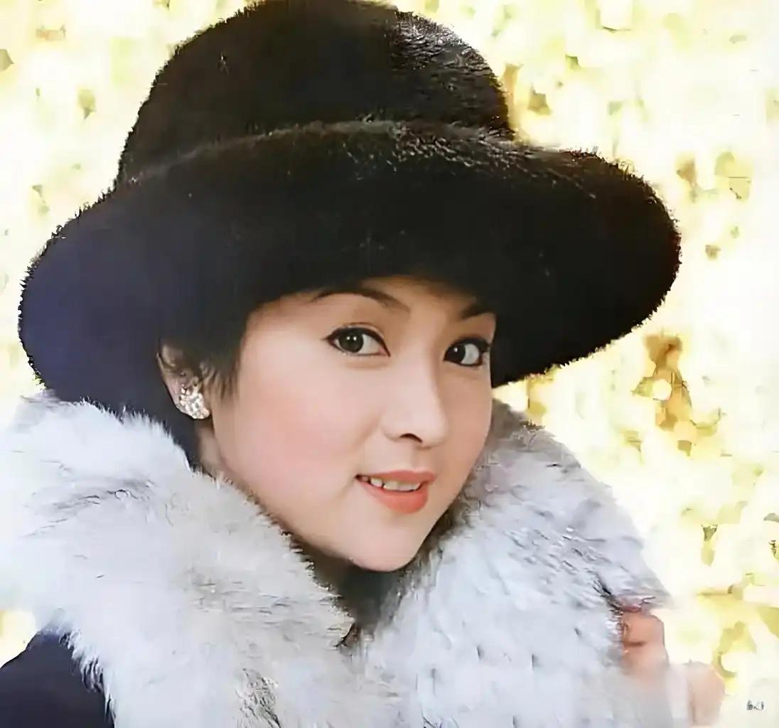 甄珍，本名章家珍，1948年7月17日出生于北京，原籍浙江杭州，中国台湾知名女演