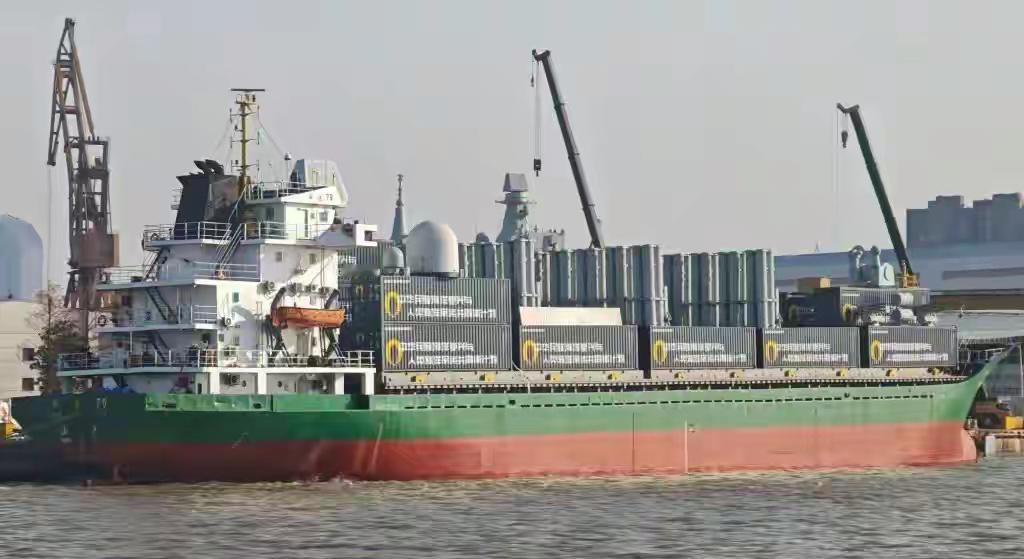 如果不想灭亡，就不要开战！我国集装箱导弹舰完工：美日打不赢了圣诞之际，一艘停