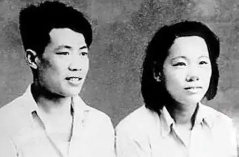 1944年，为了动员村里的青年参加军队，梁怀玉直接在动员大会上表示：谁第一个报名