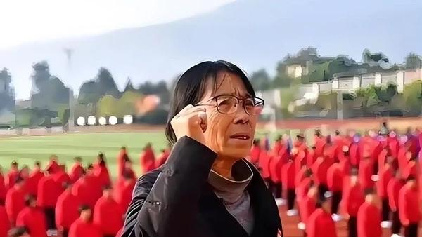 近日，一名女子因心存私愤，在个人社交平台多次发布侮辱张桂梅校长的言论，还刻意制造
