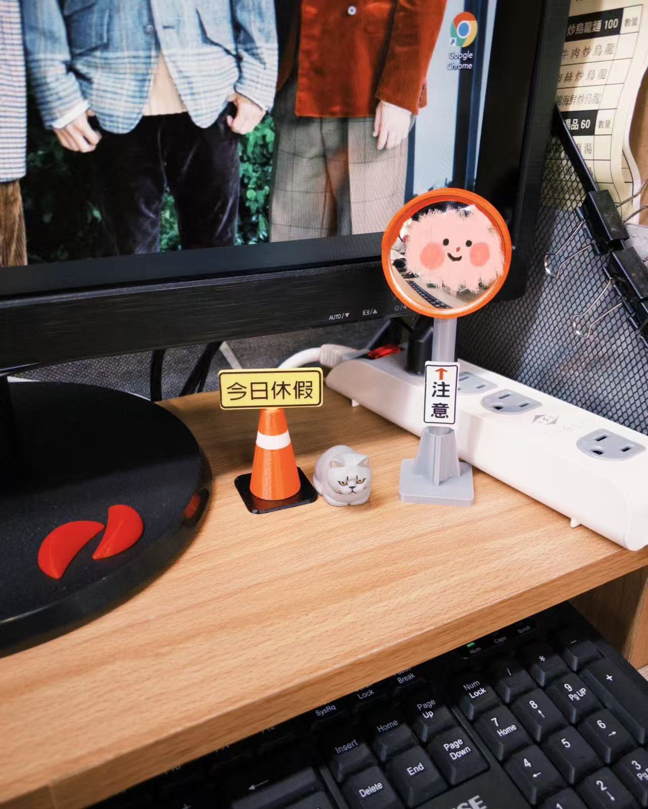 娃的闲置玩具成了我的摸鱼神器就这样每天在工位上替我站岗摸鱼再也不怕被老板抓包春风