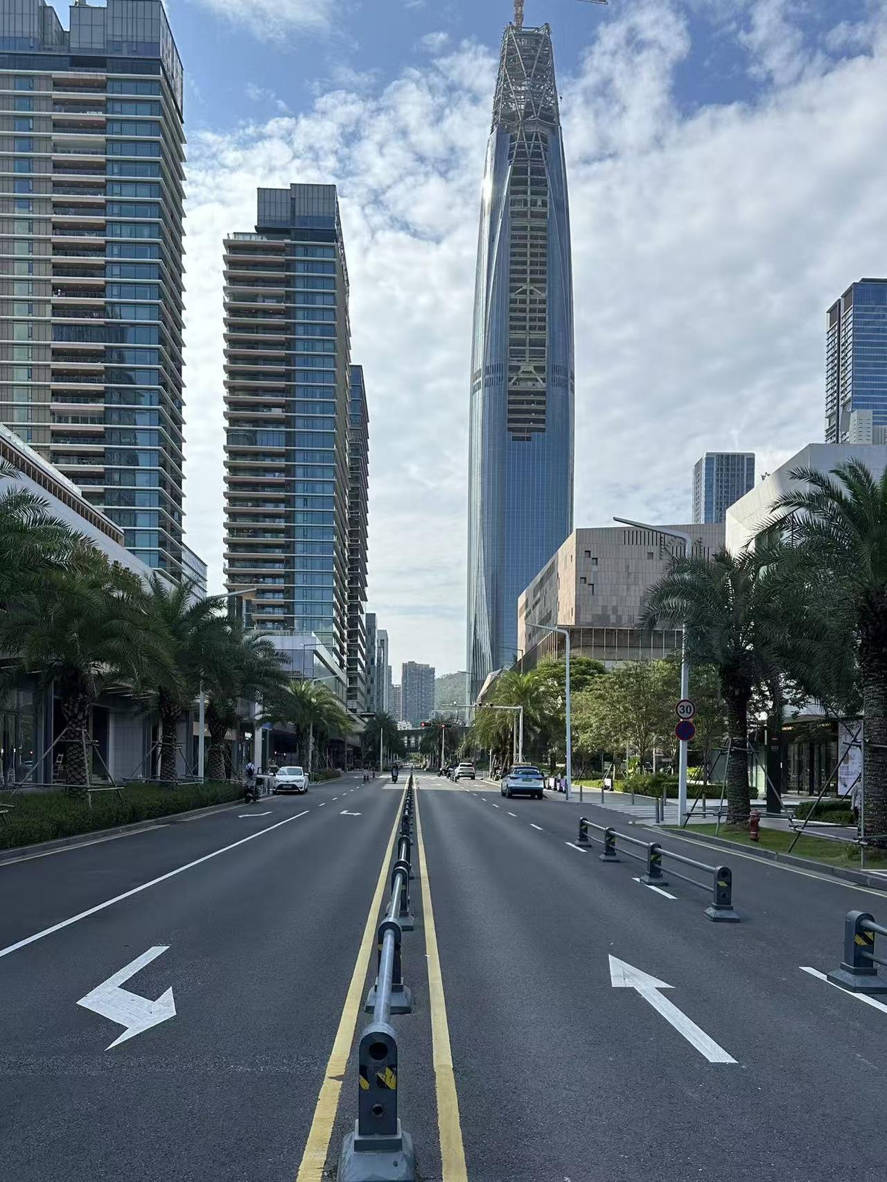 发现没？8月深圳地铁总客流量首次超过上海位居我国城市第一名，近3.2亿人次总客流