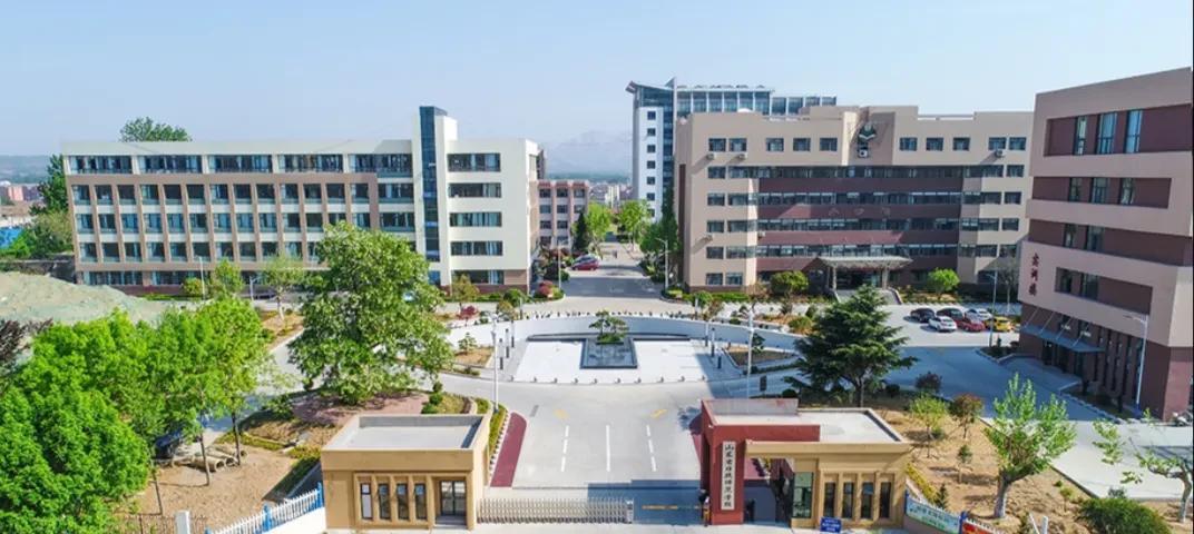 70年的师范学校停止招生了，山东日照师范学校，这个学校招生确实有难度，虽然是老牌
