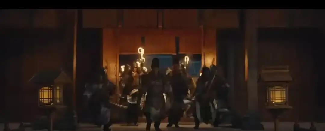 别再搜《太平年》了。这部全网都在催更的“年度大剧”，从头到尾，都是假的。你看