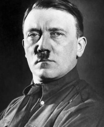 1935年，希特勒清空了办公室所有人，只为等待一个中国男人，过了很久，一个瘦弱的