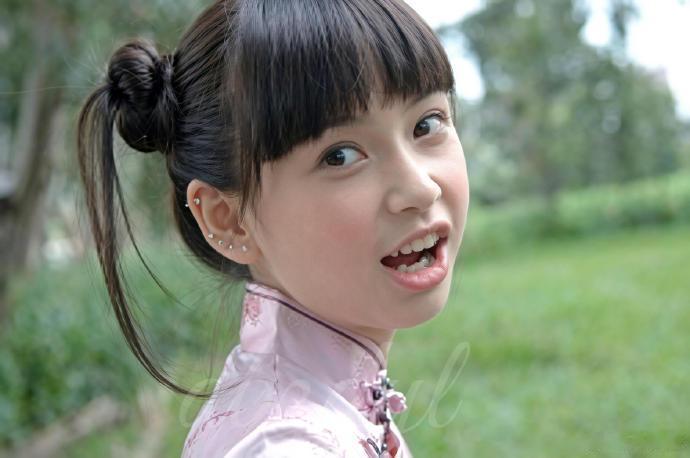 Angelababy14岁中华娘造型14岁的baby这是什么绝世萌物！混血感加
