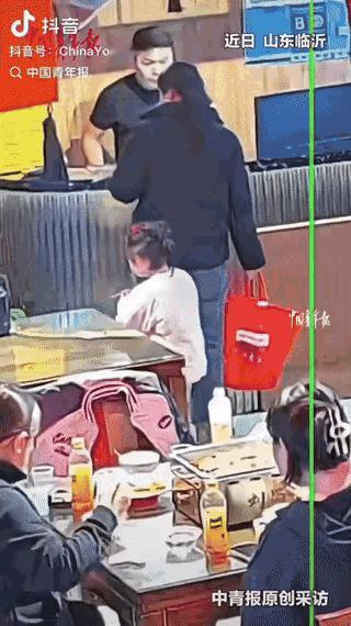 瞬间破防！山东这位妈妈和餐馆老板，把人间最干净的温柔演到了极致。带孩子看病花