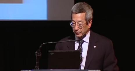 “我是美国人，不是中国的科学家！”七年前，钱永健堂堂钱学森的侄子，公开表明身份，