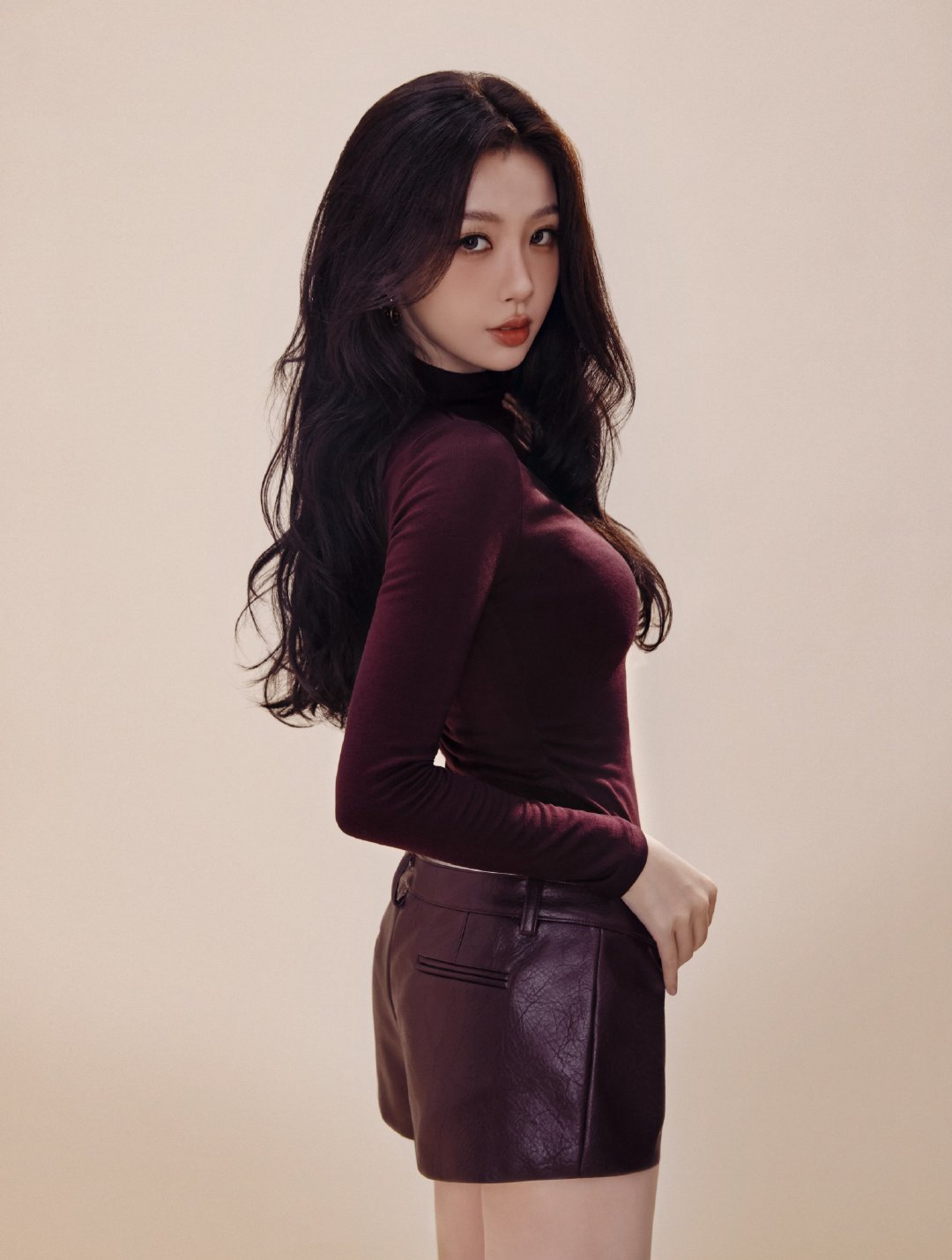 虞书欣。我一眼就认出了这是我妈咪呀🤤😍😘​