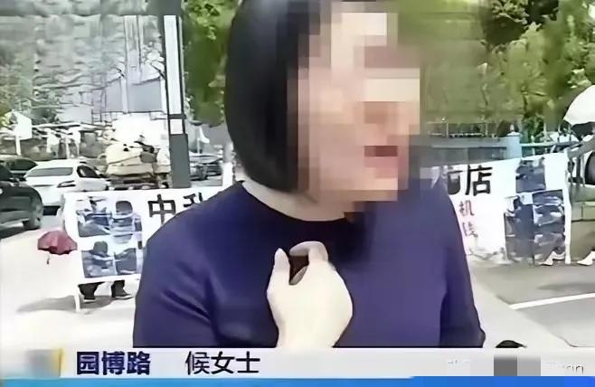 云南昆明，一女子花120多万买了一辆奔驰车，没曾想新车被送去贴膜时，4S店竟然私