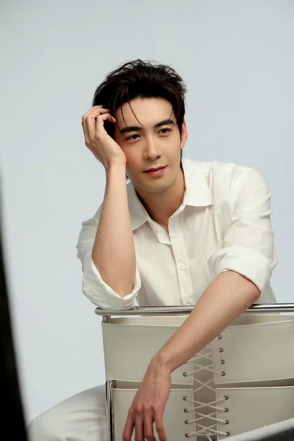 陈星旭新剧刚火，女主凌晨却发声明：不宣传了。王玉雯工作室凌晨一纸声明，直接