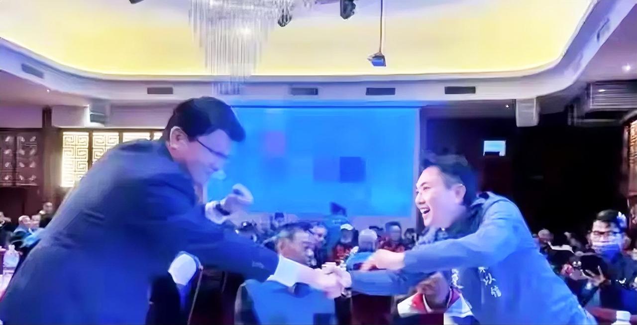 郑丽文满意度狂飙88%！谢龙介获提名再迎强援，蓝营翻盘南台湾稳了？谁能想到