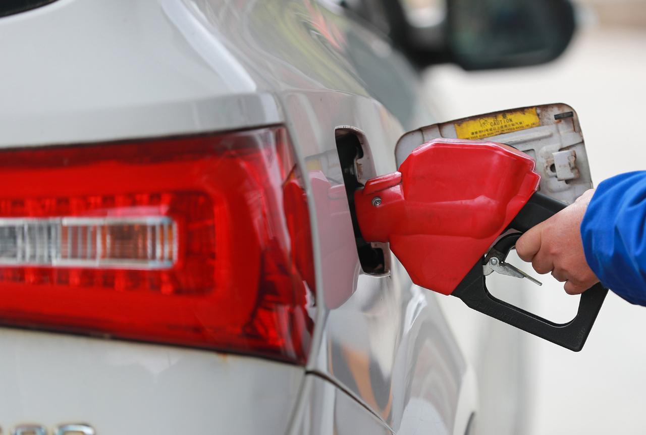 憋了大半年，终于等来这波实在福利！4月21日24时起，国内油价正式下调。这是