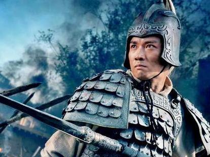 诸葛亮为什么要派关羽守荆州？而不是张飞或者赵云 诸葛亮选择关羽镇守荆州，本质