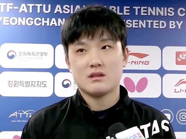 日乒“一哥”张本智和世界排名上升到第二位了，这个22岁的小伙子没有像以前那样张扬
