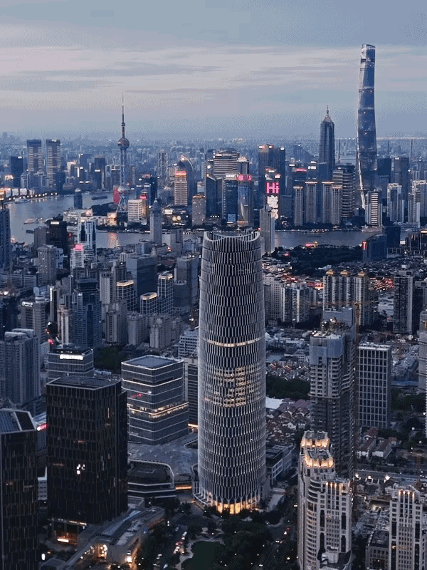 2025年12月22日，上海市第十二届委员会第八次全体会议通过《中共上海市委关于