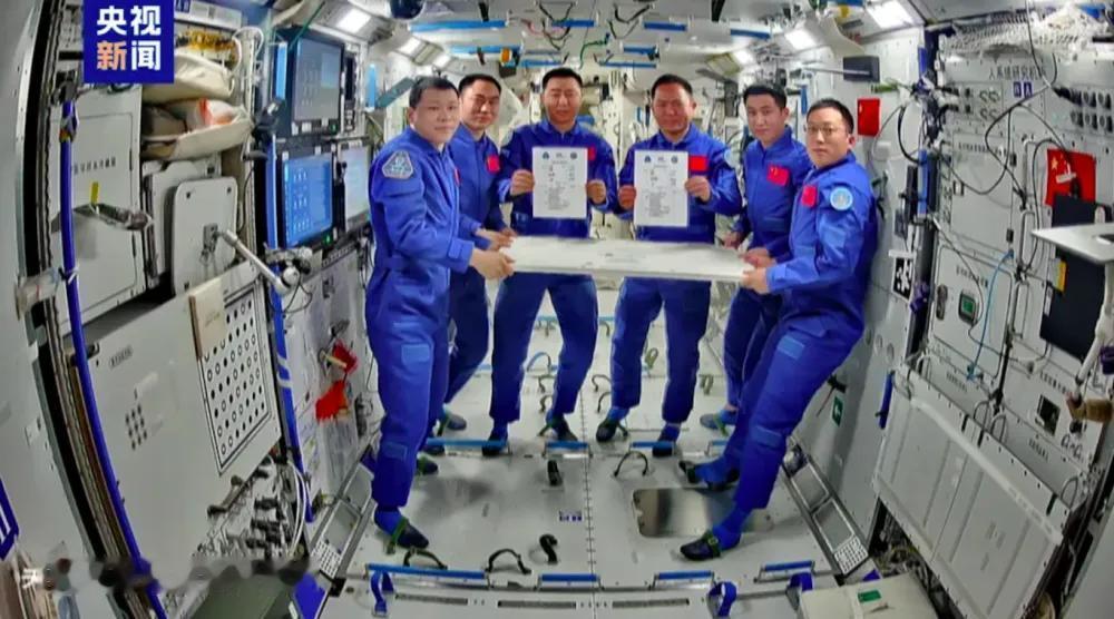 2025年11月，中国航天有了个独特篇章，神舟二十二号航天员乘组永远空缺。事情源