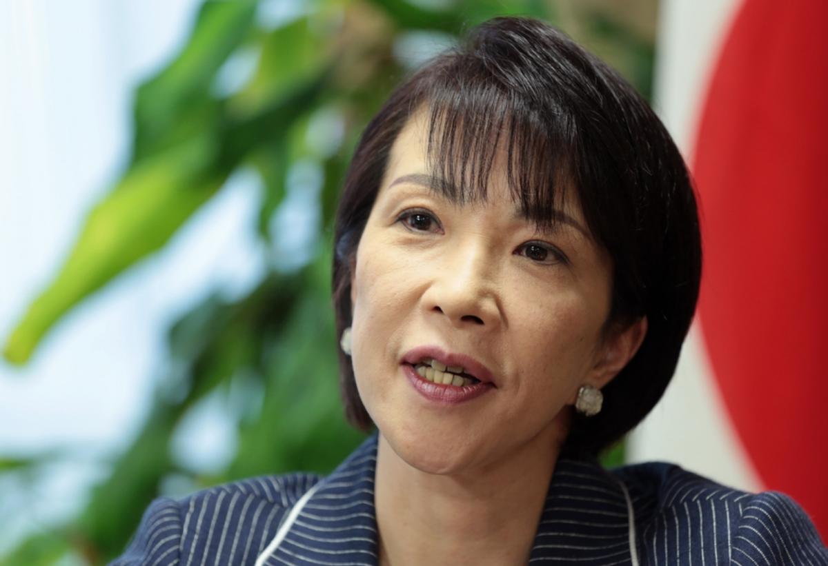 请求访华无果，高市派人见赖清德，不到24小时，46条中日航线取消。中方没有给出想