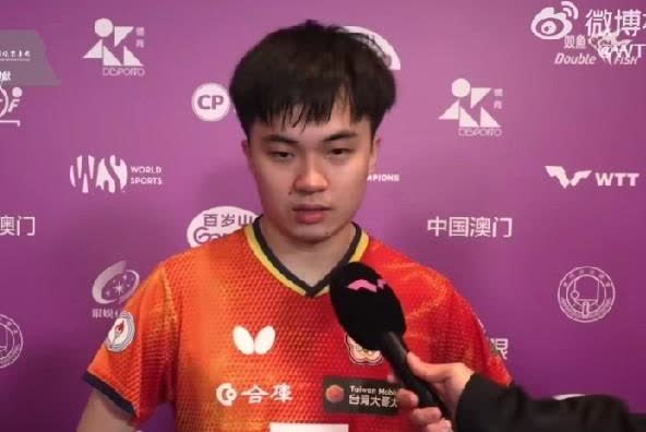 林昀儒3:0零封大布的记者采访，乒超跟王楚钦练球，涨球很快！这次一向社交