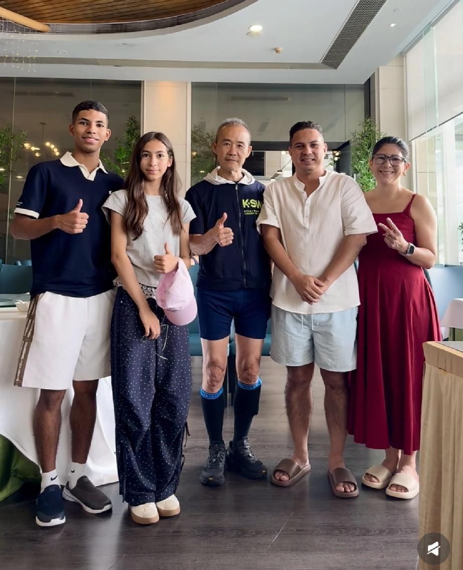 4月12日，王石与中国巴西商会副主席马杰斯相聚，王石状态好得很，依然在为中国与巴