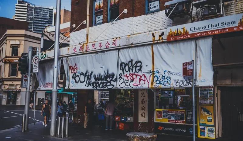 华人在美国为什么很难被斩杀？1.如果是高学历移民，那你就躲过了快乐教育+学贷。如