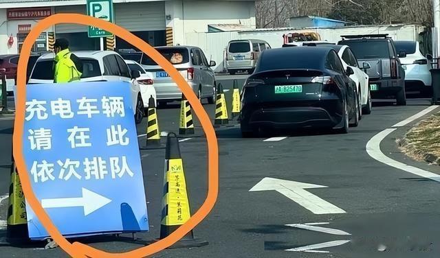 国庆跑了800公里才发现：电车省钱，而纯油车或HEV省的却是命啊趁着国庆长