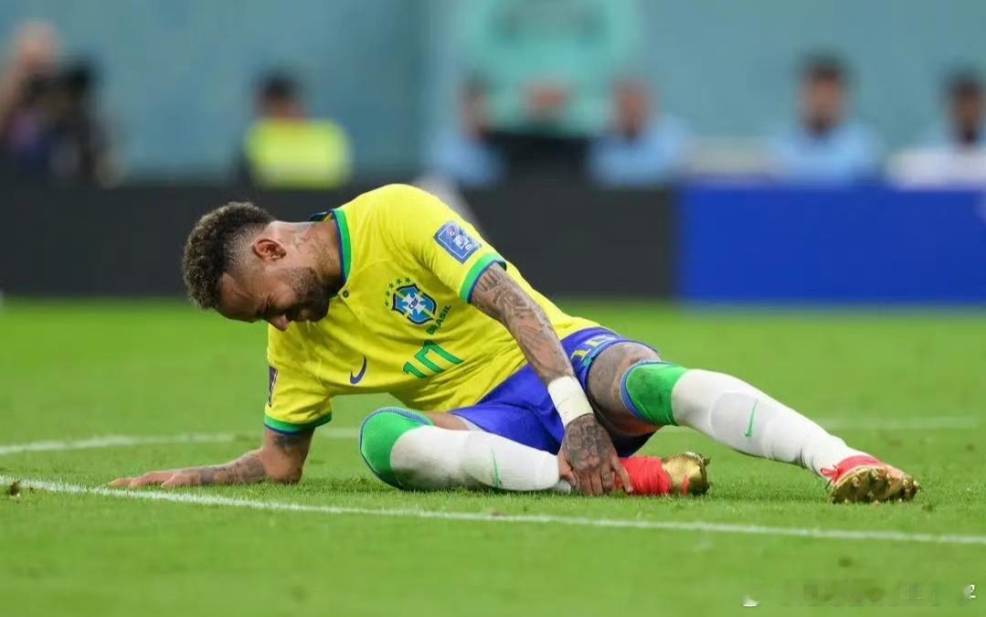 西媒：内马尔聚焦世界杯目标，联动巴西足协调整出场计划，杜绝伤病问题西班牙权威媒体