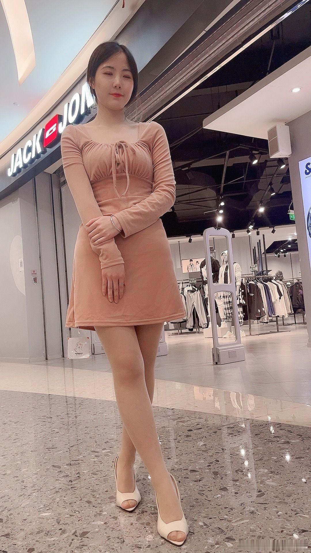 轻熟女神范儿韵味十足