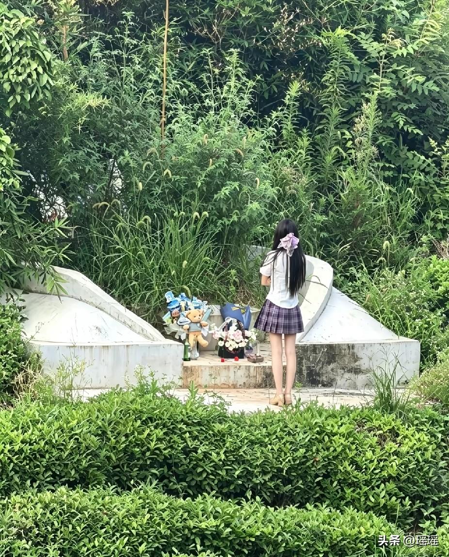 这么深情的女生已经不多了！