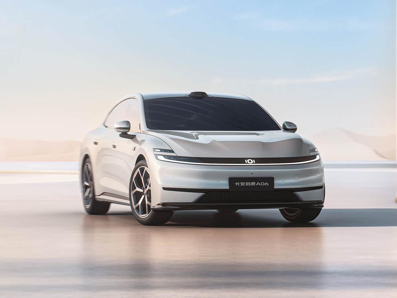 现在的新能源车真是太卷了，一辆中大型轿车，不仅配备了激光雷达、高阶驾驶辅助以及高