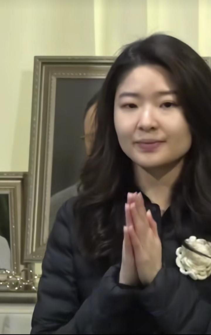 欢喜哥一路走好，永远怀念你（许绍雄）她女儿孤单落幕，家人身后事没有家人可商量，