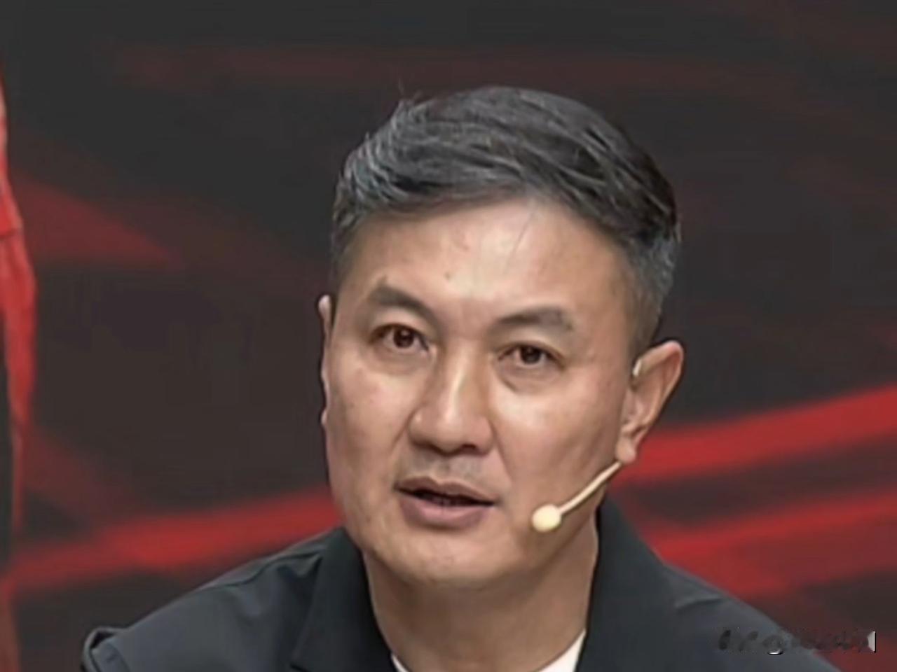 徐阳：后来，我从北京转会至山东鲁能。或许是冥冥中的缘分，就在我即将退役的那一年，