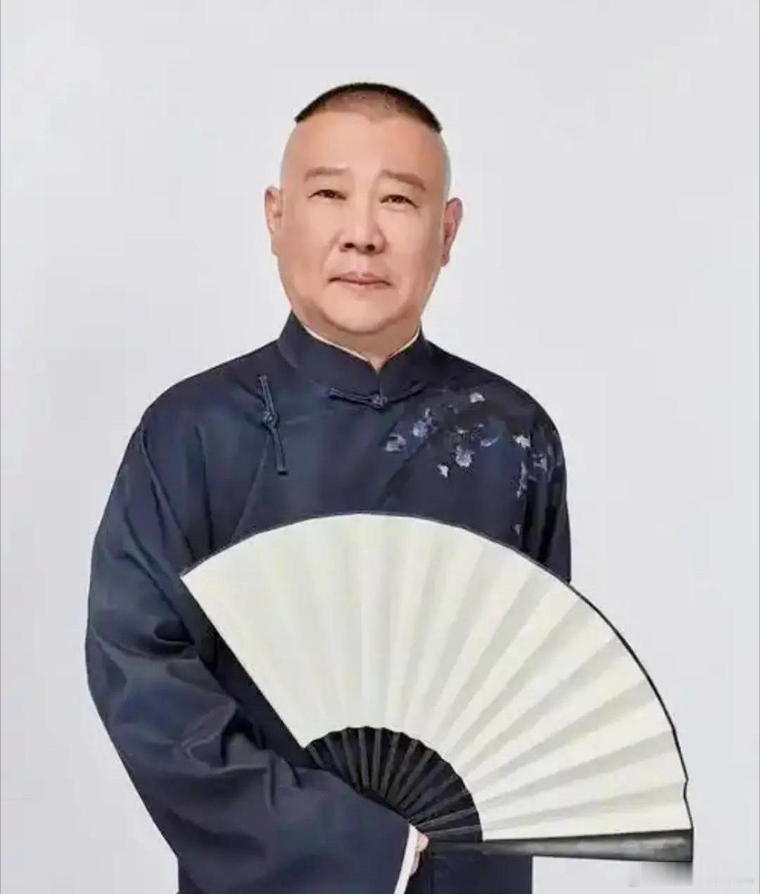 德云社又上热搜了，这次不是因为吵架，而是徒弟们和平分手。合约到期后，头牌徒弟收拾东西走了，郭德纲只说