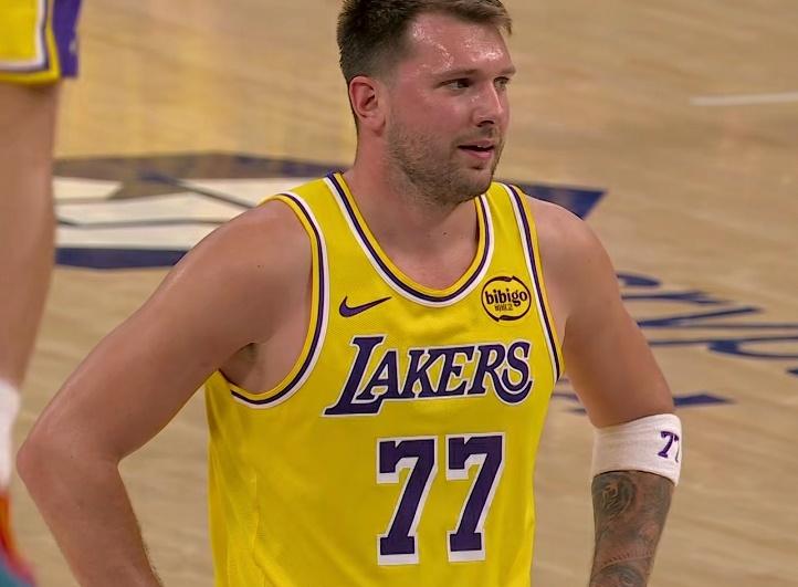 湖人4连胜升至西部第3！东契奇湖人生涯首取51分10篮板9助攻！说实话：我对东契