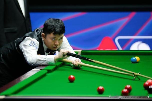 张安达零封，常冰玉大胜北京时间12月18日凌晨，2025年斯诺克苏格兰公开赛第