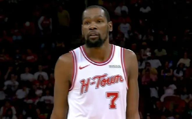 数据不会说谎：火箭击溃费城豪取8连胜反超湖人，但是一战打出3点尴尬的事实：第