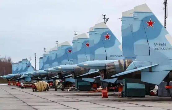 8月12日，俄罗斯空军司令、空天军副总司令谢尔盖·科比拉什上将在《红星报》上公开