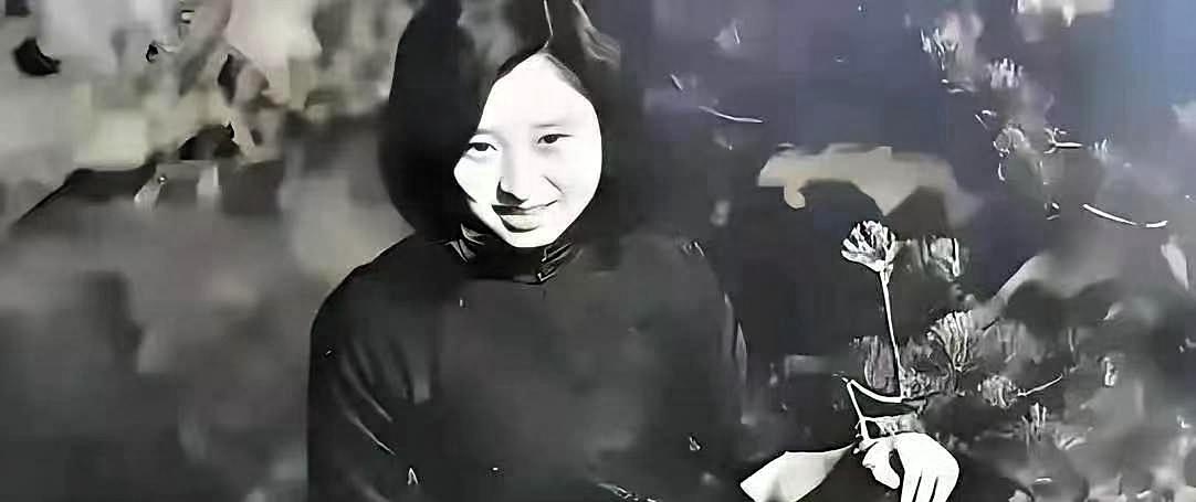 1938年，2名日军闯入王金英家中，看着漂亮的王金英就往她身上扑，不料王金英不躲