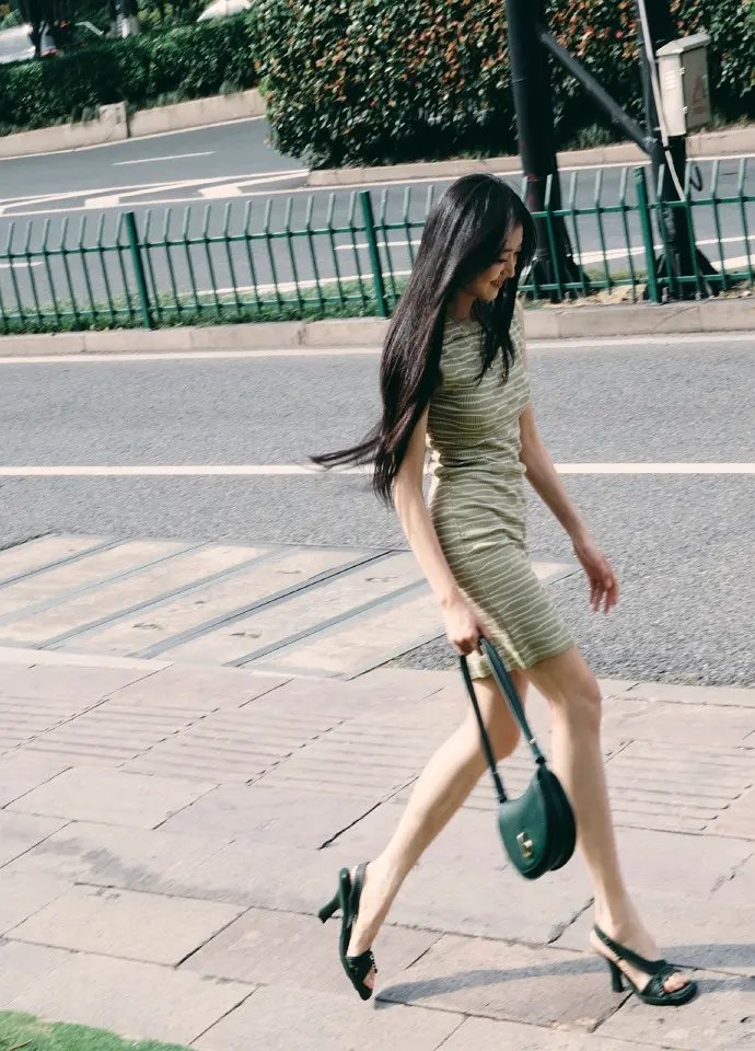 孙千这身材算是95🌸前二了吧